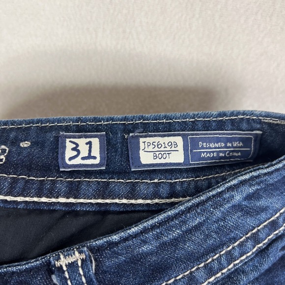 Miss Me Dark Wash Sequin Flap Pockets Low Rise Bootcut Jeans Size 31 - Picture 10 of 15